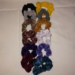 12 Scrunchies & FREE MYSTERY MAKEUP BAG